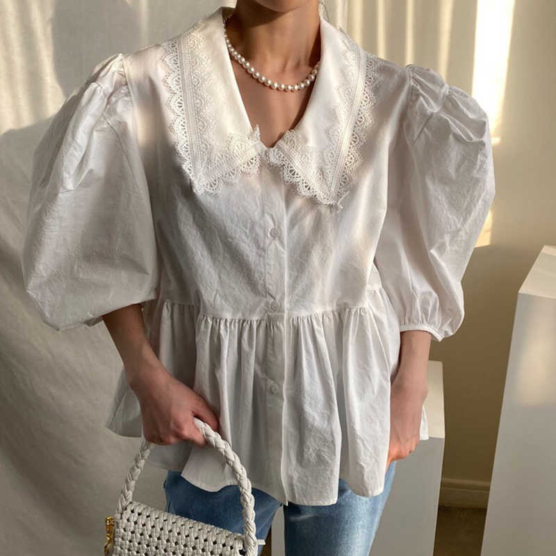 Korejpaa Women Shirt Summer Korean Chic All-Match Doll Collar Lace Stitch Single-Breasted Pleated Loose Puff Sleeve Blouses 210526