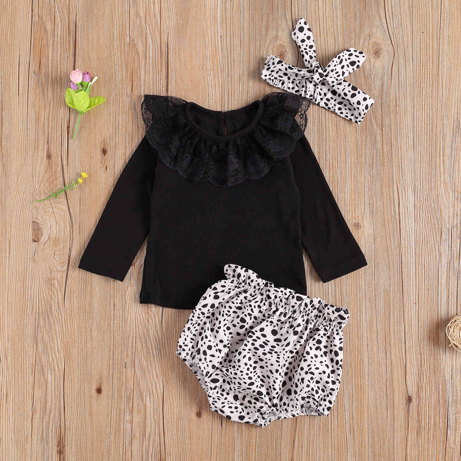 0-2Y Autumn Winter Toddler born Infant Baby Girl Clothes Set Lace Knitted Sweaters Ruffles Leopard Shorts Outfits 210515