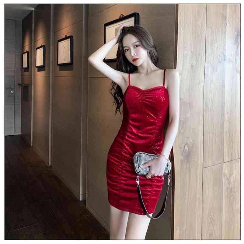 Sexy and Slim Dress with Open Back Pleated Fit Suspender for Women Office Lady Polyester Sheath Sleeveless 210603, Black
Sexy and Slim Dress with Open Back Pleated Fit Suspender for Women Office Lady Polyester Sheath Sleeveless 210603, Black