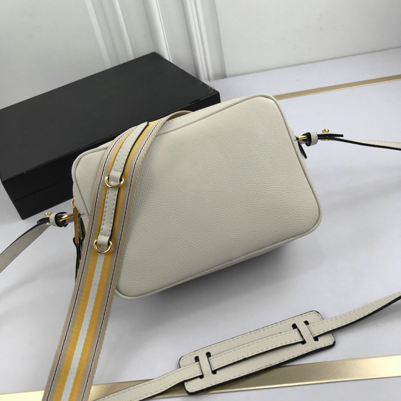 High Quality Brand Luxurys Designers Bag for women Chest pack lady Tote hobo chains handbags presbyopic shoulder bags Crossbody, Want box
High Quality Brand Luxurys Designers Bag for women Chest pack lady Tote hobo chains handbags presbyopic shoulder bags Crossbody, Want box