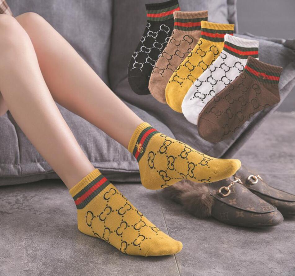 Classic Designer Men Women Socks Pure Cotton Letter Printing Embroidered Unisex Leisure Outdoor Sports Summer 10 Pair Mixed Color Stockings, Black;white
Classic Designer Men Women Socks Pure Cotton Letter Printing Embroidered Unisex Leisure Outdoor Sports Summer 10 Pair Mixed Color Stockings, Black;white
