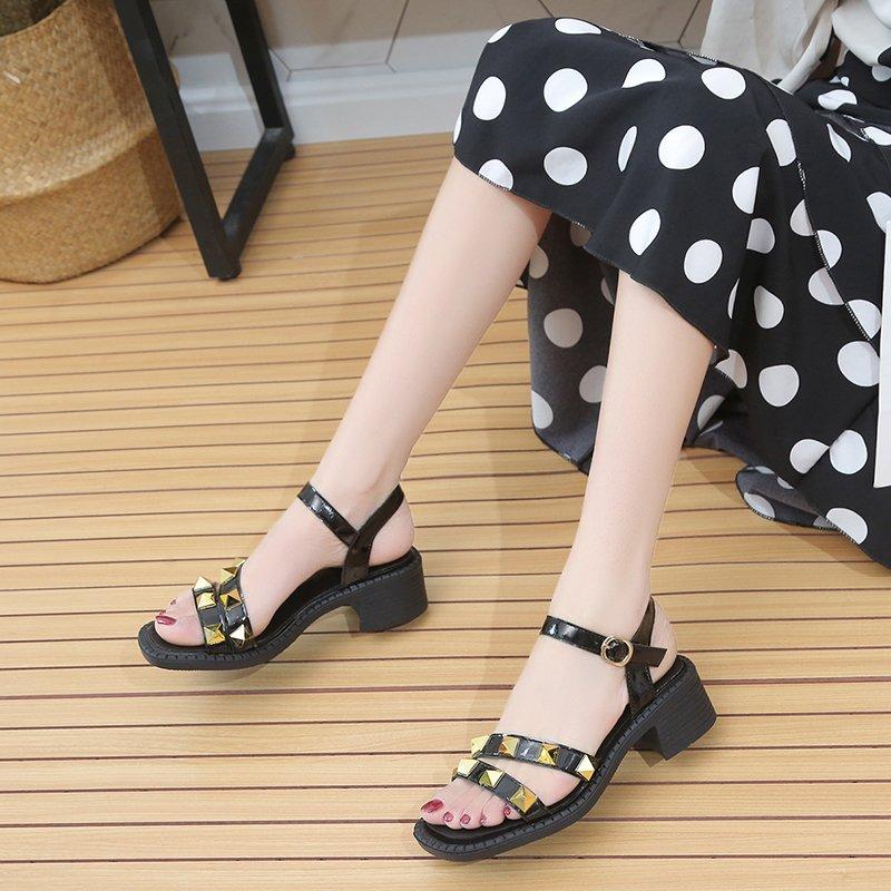 Female Fashion Sandals 2021 Summer Est Peep Toe Buckle Thick Heels Women Trendy Rivets High For Party Prom Casual Shoes, Black
Female Fashion Sandals 2021 Summer Est Peep Toe Buckle Thick Heels Women Trendy Rivets High For Party Prom Casual Shoes, Black