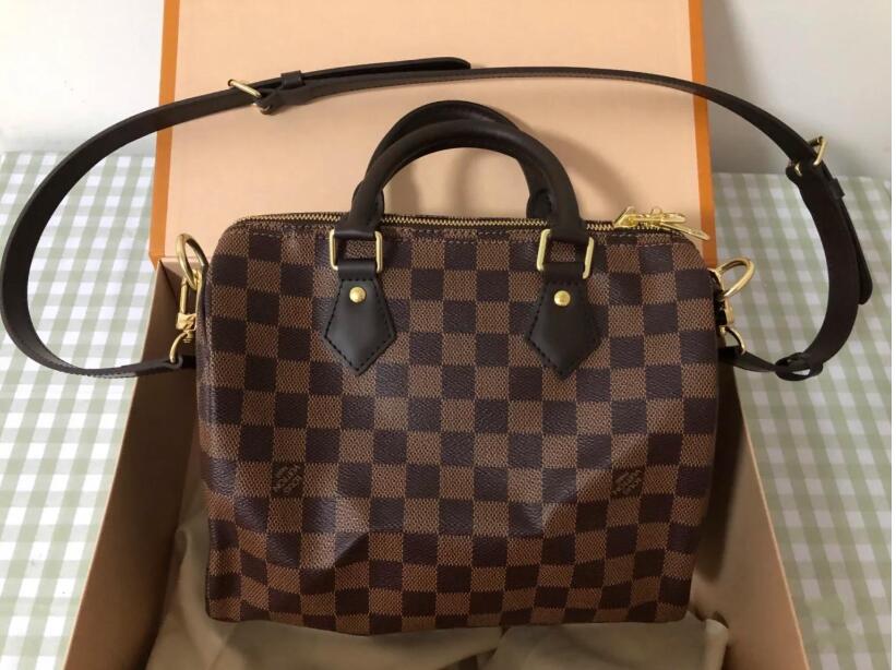 Fashion LV LOUIS bag VITTON Pillow bag Crossbody Shoulder HandBag Women Purse Messenger Bags Wallet Tote Clutch Bag Back, Red;black
Fashion LV LOUIS bag VITTON Pillow bag Crossbody Shoulder HandBag Women Purse Messenger Bags Wallet Tote Clutch Bag Back, Red;black