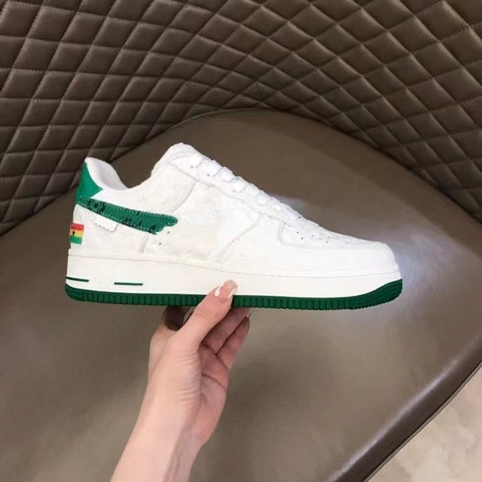 Top quality luxury designer shoes casual sneakers breathable Calfskin with floral embellished rubber outsole very nice mkpaa0001
Top quality luxury designer shoes casual sneakers breathable Calfskin with floral embellished rubber outsole very nice mkpaa0001