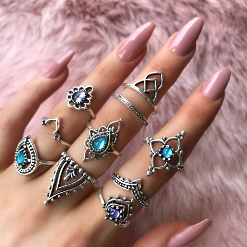 Wedding Rings 10 Pcs/Set Fashion Gem Hollow Crown Midi Ring Set Vintage Crystal Opal Finger Knuckle Lady Punk Accessories Jewelry
Wedding Rings 10 Pcs/Set Fashion Gem Hollow Crown Midi Ring Set Vintage Crystal Opal Finger Knuckle Lady Punk Accessories Jewelry