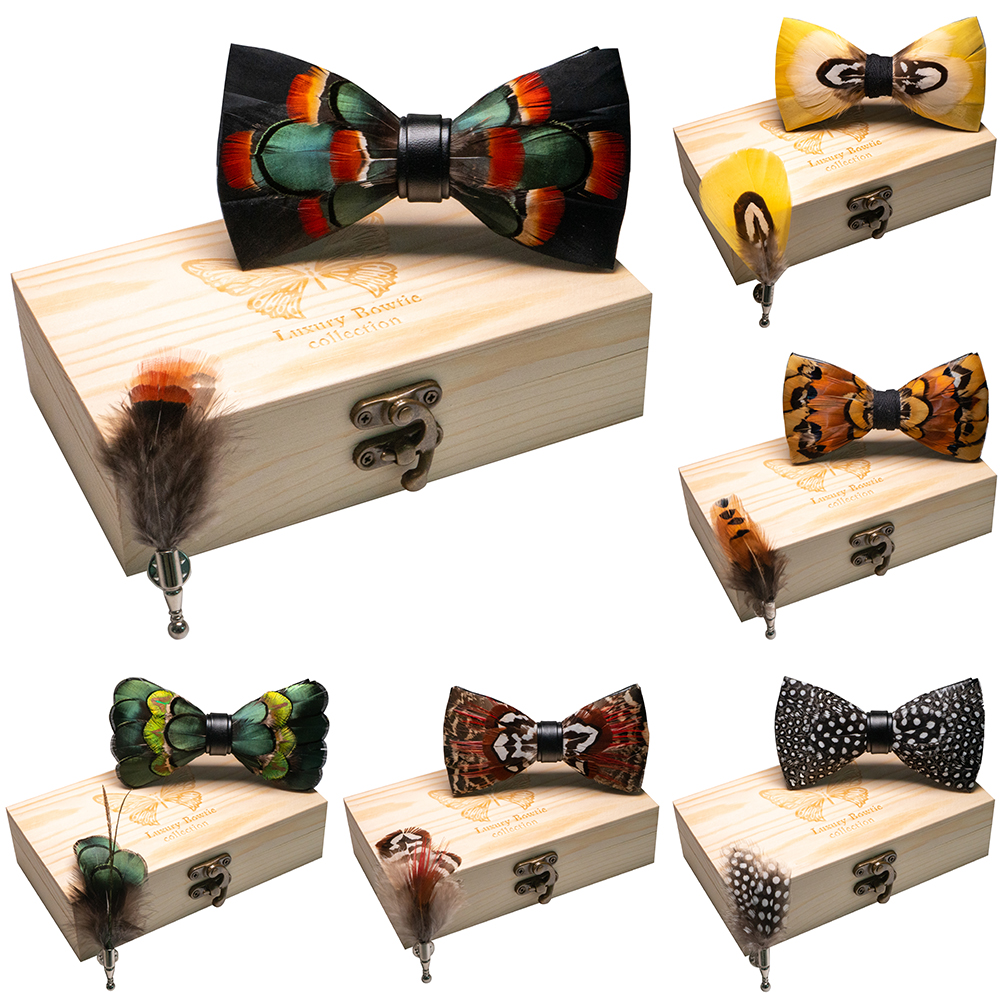 Italy Original Design Mens Bow Tie Fashion Peacock feather Bow tie Exquisite HandMade Bow Wooden Box Set For Men Party Wedding
Italy Original Design Mens Bow Tie Fashion Peacock feather Bow tie Exquisite HandMade Bow Wooden Box Set For Men Party Wedding