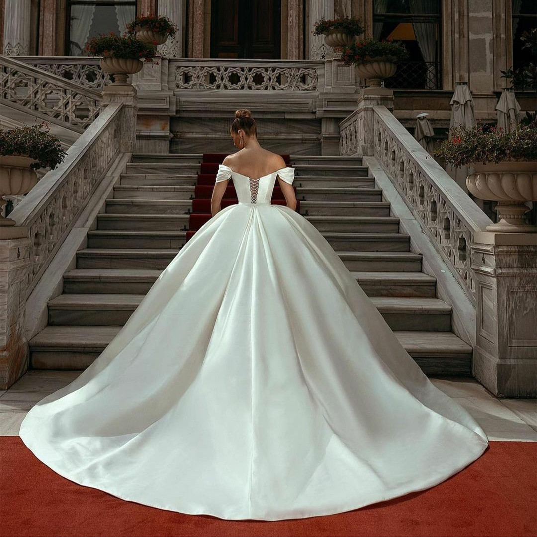 Princess Korean Style Satin Ball Gown Wedding Dresses Crystals Beaded Off Shoulder Long Bridal Gowns Back Lace-Up Simple Graden Bride Dress Vestidos d