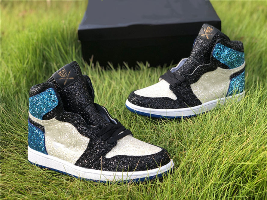 Good Quality Jumpman 1 mens womens basketball shoes black and blue glitter sports shoelace shoe box full size 36 --- 47.5, #1
Good Quality Jumpman 1 mens womens basketball shoes black and blue glitter sports shoelace shoe box full size 36 --- 47.5, #1