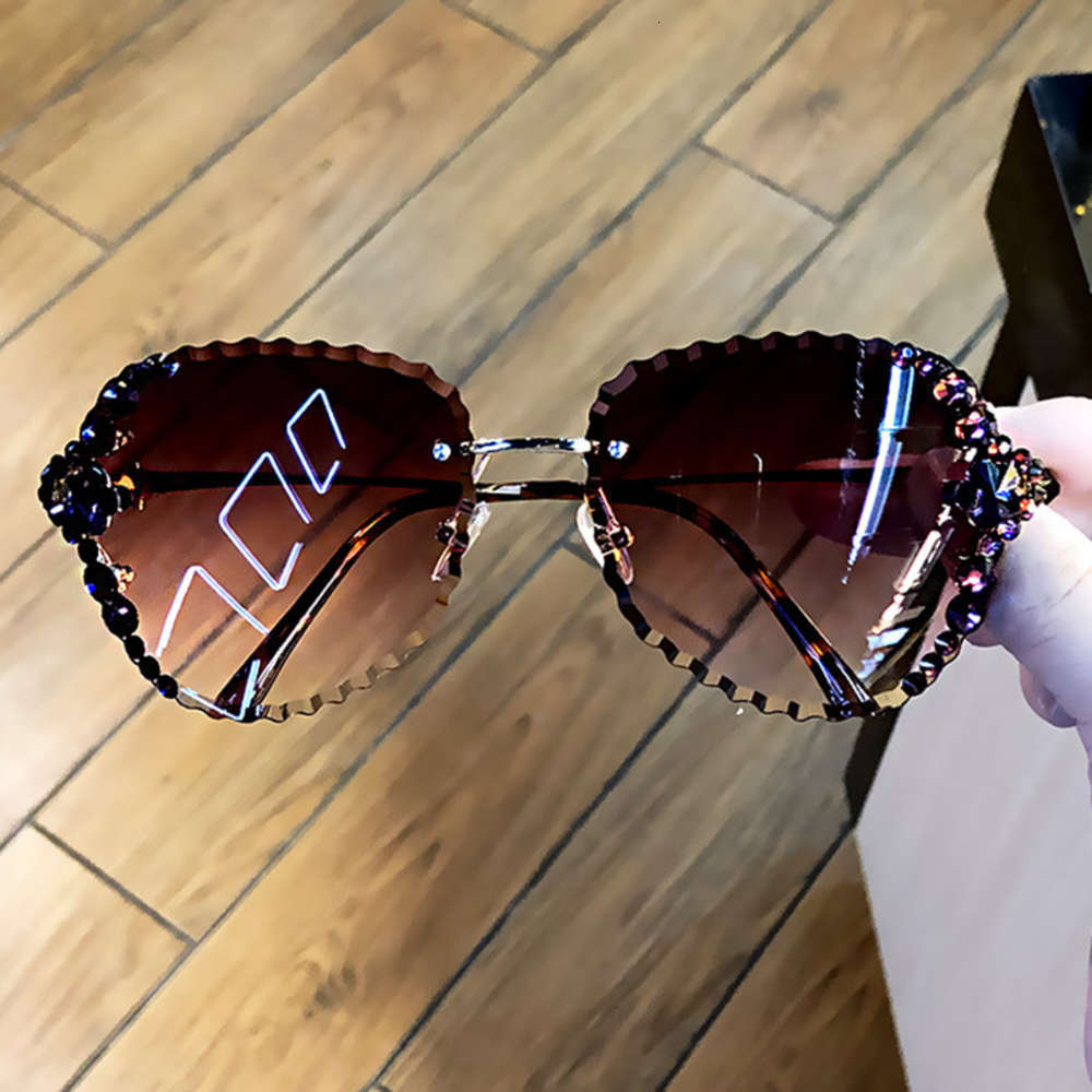 sunglasses Design Fashion Rimless Pilot Sunglasses Women Vintage Diamond Gradient Wave Sun Glasses For Female UV400, Black
sunglasses Design Fashion Rimless Pilot Sunglasses Women Vintage Diamond Gradient Wave Sun Glasses For Female UV400, Black