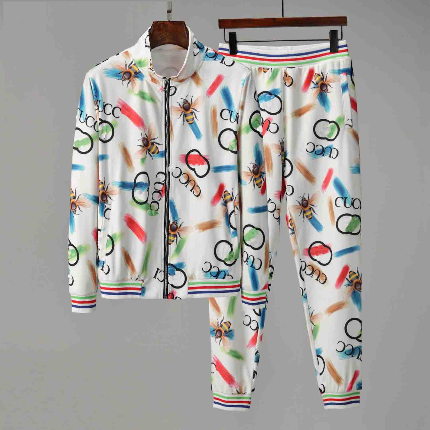 2021 Man Clothes Tracksuits Brand mens Sweat Suit spring Autumn Long Sleeved Two-piece Set Fall Tracksuit Jogging Jackets+pants sportswear -3XL @A23
2021 Man Clothes Tracksuits Brand mens Sweat Suit spring Autumn Long Sleeved Two-piece Set Fall Tracksuit Jogging Jackets+pants sportswear -3XL @A23