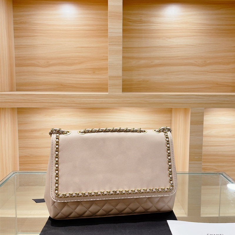 shoulder Bags Designer Ladies Crossbody bag genuine leather luxury Gold chain high-capacity Different Various styles Shopping With the origi
shoulder Bags Designer Ladies Crossbody bag genuine leather luxury Gold chain high-capacity Different Various styles Shopping With the origi