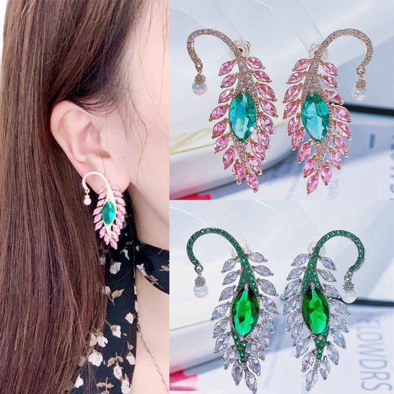 Dangle & Chandelier Bilincolor Fashion Green Zircon Leaf Earring For Women, Silver
Dangle & Chandelier Bilincolor Fashion Green Zircon Leaf Earring For Women, Silver