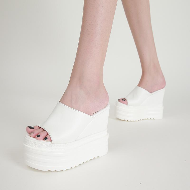 Slippers Summer Wedges Women Platform Mules White Slipper Pu Leather High Heeled Outdoor Beach Sandals Ladies Slides Flip Flop, Black
Slippers Summer Wedges Women Platform Mules White Slipper Pu Leather High Heeled Outdoor Beach Sandals Ladies Slides Flip Flop, Black