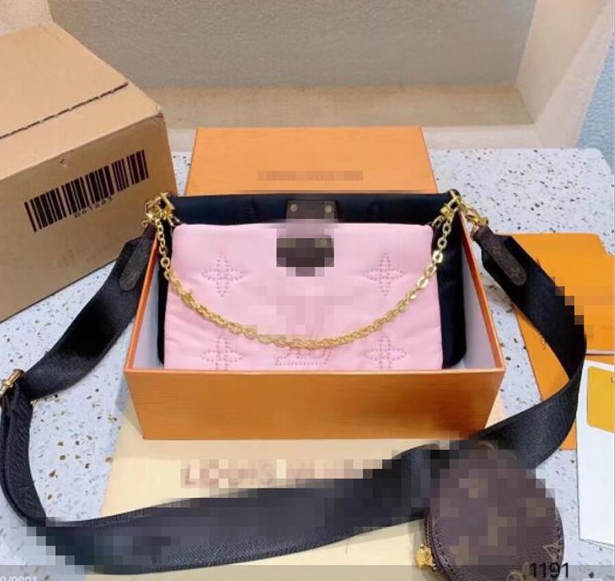 7A High Quality Fashion women Shoulder bags Pu leather chain bag Crossbody Messenger Female handbag wallet Woman's desginmer handbags p, Red;black
7A High Quality Fashion women Shoulder bags Pu leather chain bag Crossbody Messenger Female handbag wallet Woman's desginmer handbags p, Red;black