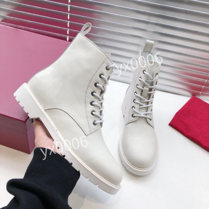 2022 High Quality Designer 35-41 Boots Classic Non-Slip Rois Martin Shoes Nylon Military Desert Combat Short Booties Leather Lining Removable Pouch hltn02, 02
2022 High Quality Designer 35-41 Boots Classic Non-Slip Rois Martin Shoes Nylon Military Desert Combat Short Booties Leather Lining Removable Pouch hltn02, 02