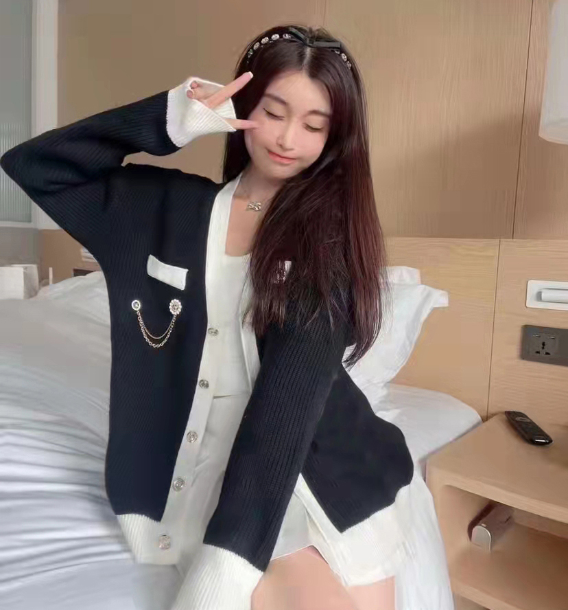 Designer Fashion 2021 new Women's Sweaters Knitwear Knitted cardigan long sleeves loose Spring/Autumn, White
Designer Fashion 2021 new Women's Sweaters Knitwear Knitted cardigan long sleeves loose Spring/Autumn, White