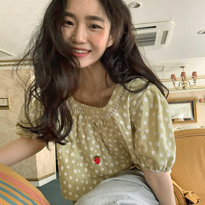 Korejpaa Women Shirt Summer Korean Chic Fresh Square Collar Hollow Stitching Embroidery Flowers Short Puff Sleeve Blouses 210526