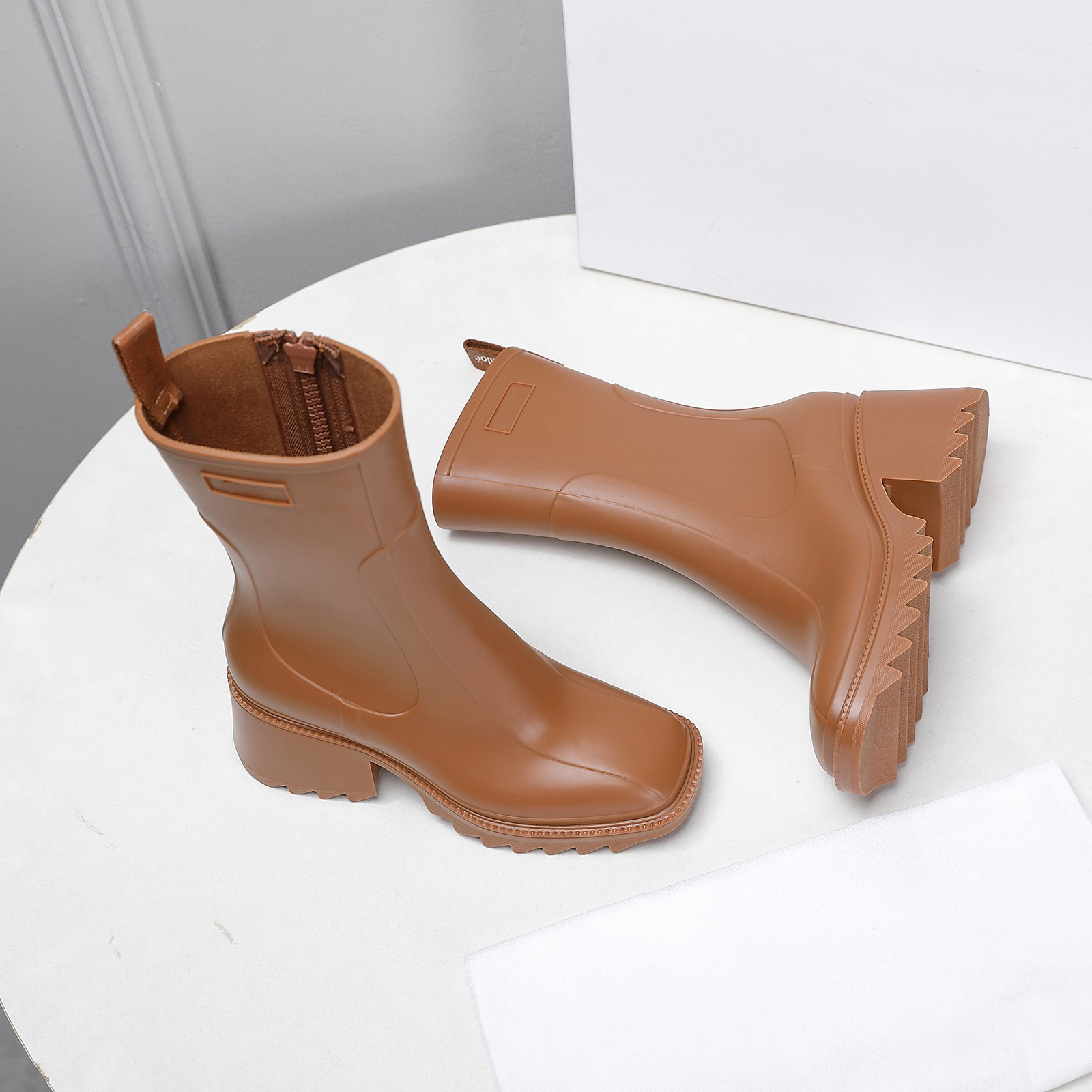 2021 Women Betty Boots PVC Rubber Beeled Platform Knee-high tall Rain Boot Black Waterproof Welly hloe Shoes Outdoor Rainshoes High heels