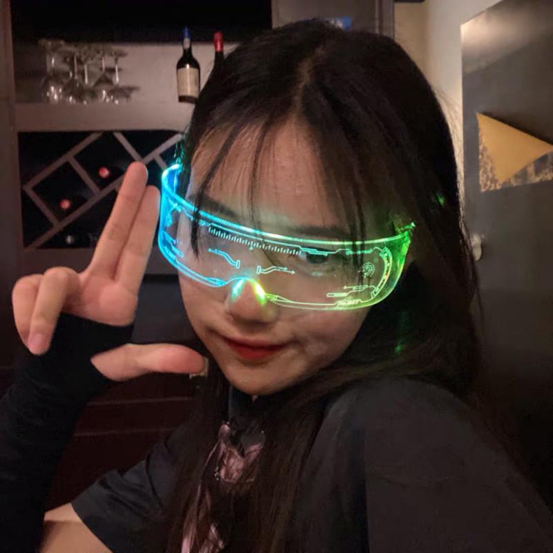 Sunglasses LED Luminous Glasses Trend Party Bundi Vibrato Net Celebrity Cool Technology Sense Night Vision Cycling 7 Color Discolor, White;black 
Sunglasses LED Luminous Glasses Trend Party Bundi Vibrato Net Celebrity Cool Technology Sense Night Vision Cycling 7 Color Discolor, White;black