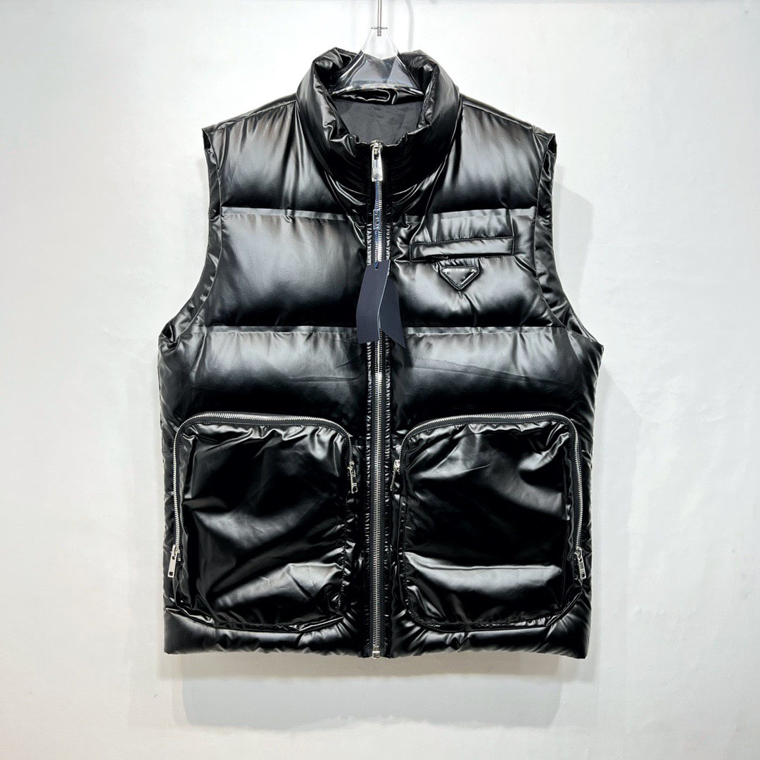 Men's Vests down jacket winter Parka Pocket decoration Outerwear letter pattern High quality outdoor three-dimensional patterns clothing vest a13, Black 2
Men's Vests down jacket winter Parka Pocket decoration Outerwear letter pattern High quality outdoor three-dimensional patterns clothing vest a13, Black 2