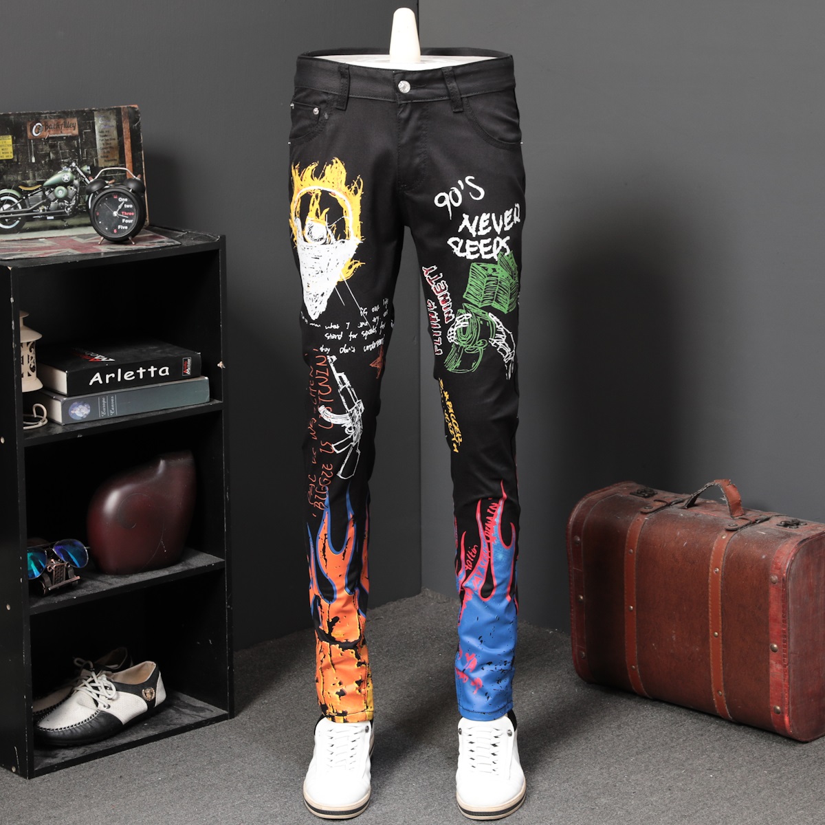 Mno1301 Autumn New Dazzle Colour Printing Black Jeans Male Long Straight Stretch Cultivate One'S Morality Pants European And Ameri, Blue
Mno1301 Autumn New Dazzle Colour Printing Black Jeans Male Long Straight Stretch Cultivate One'S Morality Pants European And Ameri, Blue