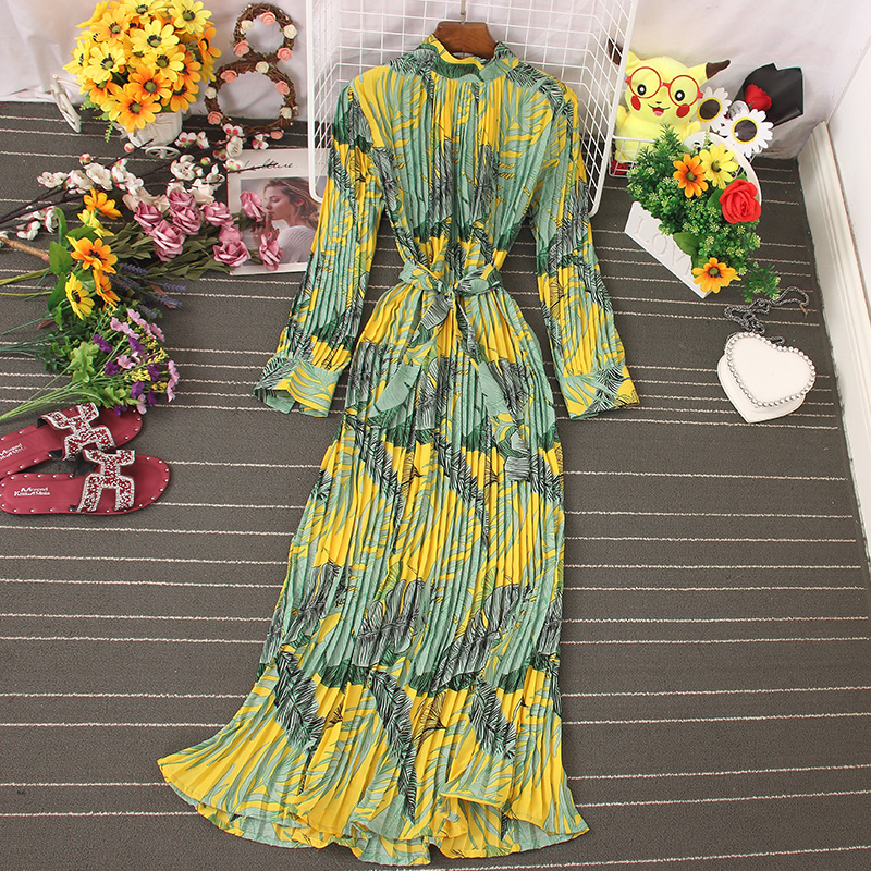 2021 Autumn New Dress Temperament Turtleneck Waist Slim Long Sleeves Lace Up Wild Floral Maxi Vestidos UK016, Beige
2021 Autumn New Dress Temperament Turtleneck Waist Slim Long Sleeves Lace Up Wild Floral Maxi Vestidos UK016, Beige