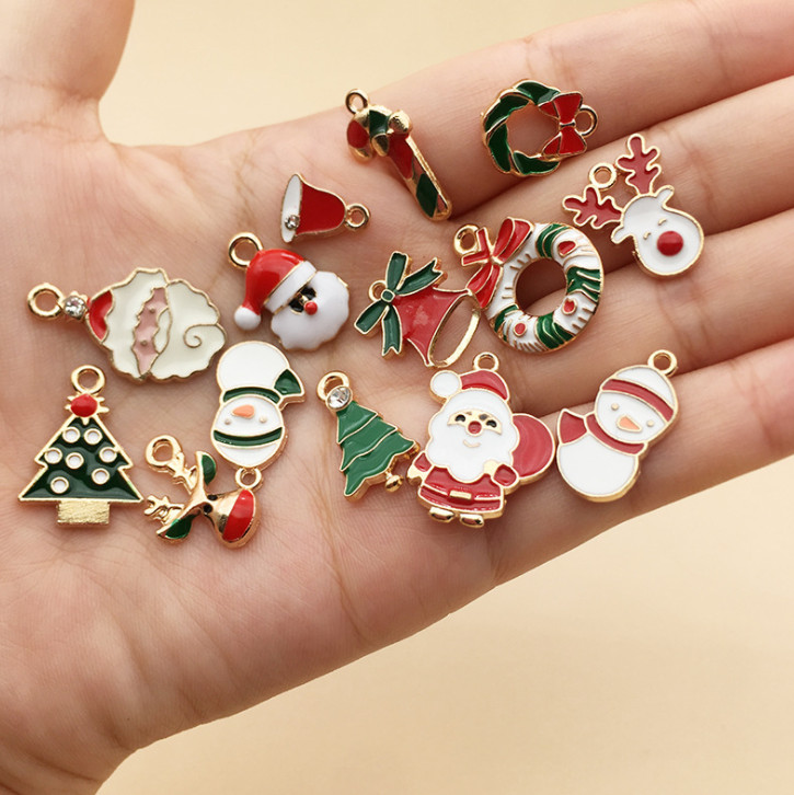 The latest model 1 pack = 30 pcs, g alloy pendant, Christmas tree alarm, hair accessory, bracelet, diy jew Free shipping