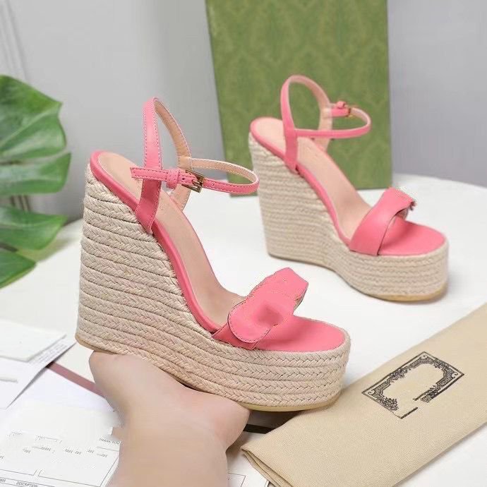 2021 Slippers Sandals High heel SlidesQuality Designer Shoes Animal Design Huaraches Flip Flops Loafers For women by shoe mjk0001
2021 Slippers Sandals High heel SlidesQuality Designer Shoes Animal Design Huaraches Flip Flops Loafers For women by shoe mjk0001