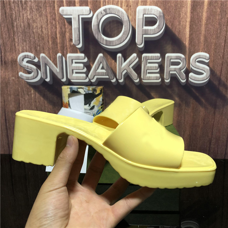 Top Quality Woman Luxury Slipper Fashion Rubber Sandals Beach Thick Bottom Slippers Platform Alphabet Lady Flip Flops High Heel Sandal With Box, Customize
Top Quality Woman Luxury Slipper Fashion Rubber Sandals Beach Thick Bottom Slippers Platform Alphabet Lady Flip Flops High Heel Sandal With Box, Customize