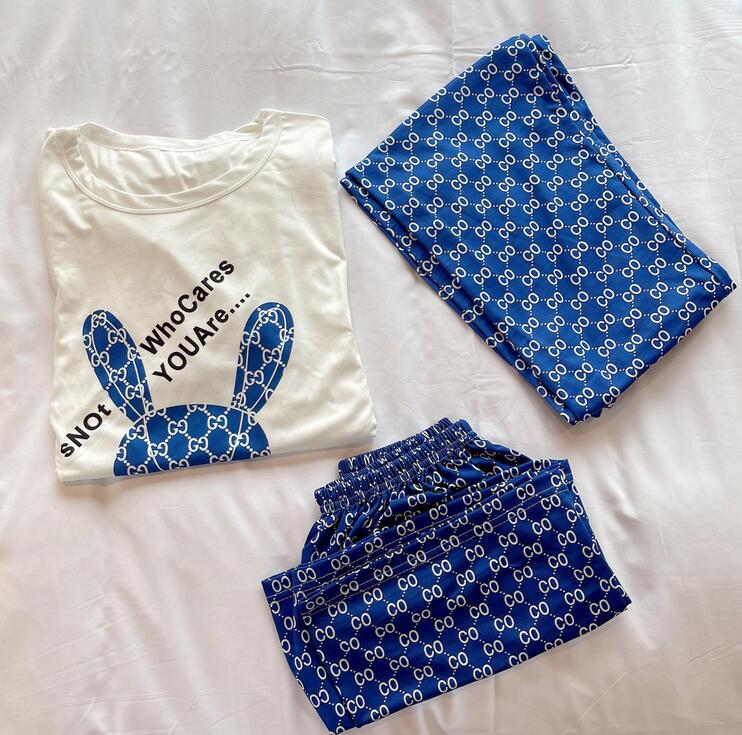 Korean Summer Print Silk Pajamas Sets Home Textile Brand Designer Cartoon Pattern A three-piece suit of long shorts Casual Cute Women Sleepwear
Korean Summer Print Silk Pajamas Sets Home Textile Brand Designer Cartoon Pattern A three-piece suit of long shorts Casual Cute Women Sleepwear