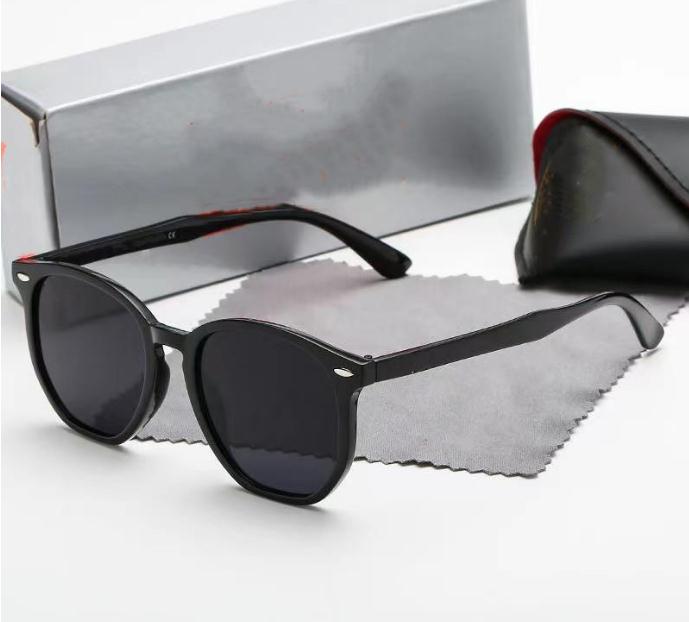 2021 Designer Ray Men Women Sunglasses Vintage Wayfarer Pilot Brand Band UV400, White;black
2021 Designer Ray Men Women Sunglasses Vintage Wayfarer Pilot Brand Band UV400, White;black