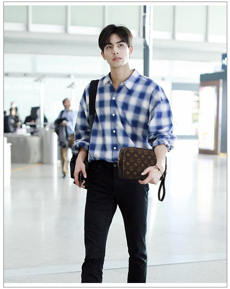 Vintage Men Clutch Bag Wrist Leather Classical Floral Handbags Phone Pocket Zipper Purse Women Coin Holder Bag-Clutch, Black
Vintage Men Clutch Bag Wrist Leather Classical Floral Handbags Phone Pocket Zipper Purse Women Coin Holder Bag-Clutch, Black