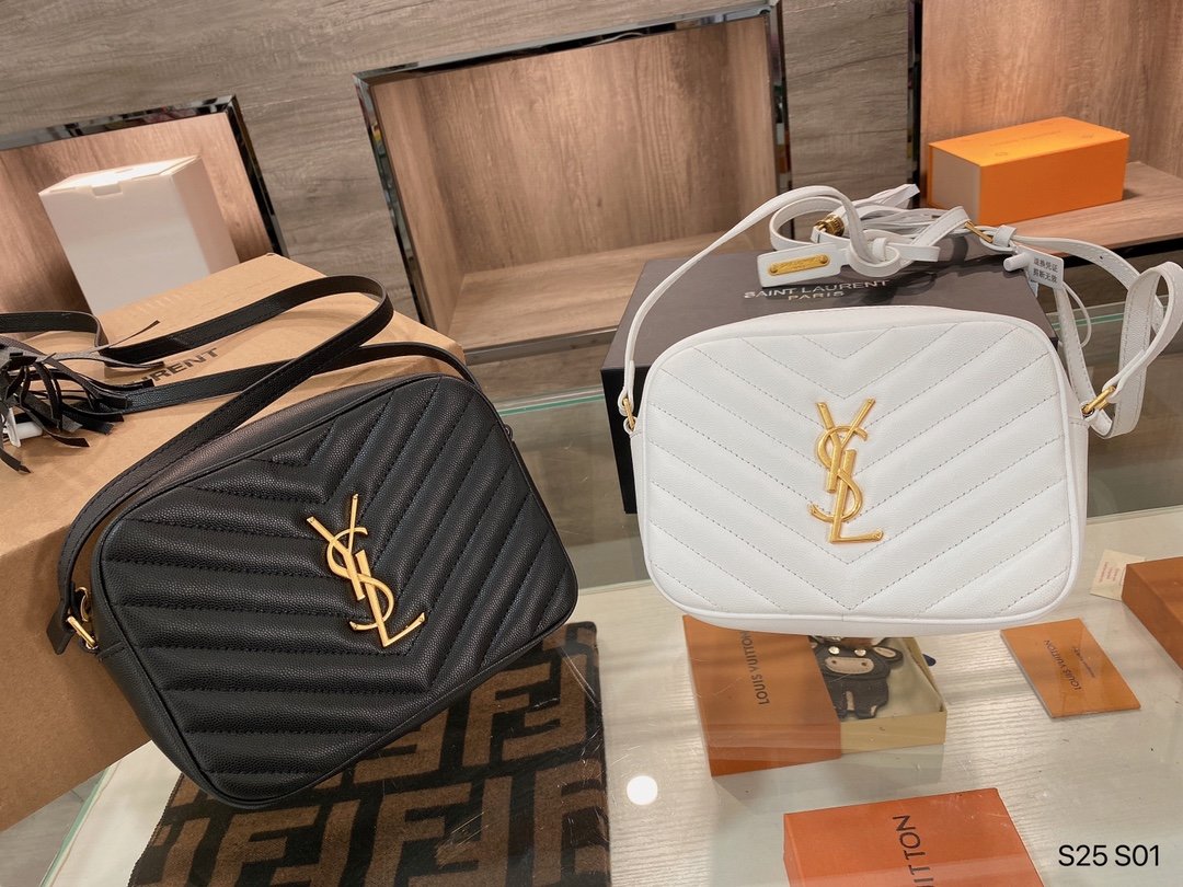 SAINT LAURENT Luxury Designer 5A quality Shoulder Bag tote Genuine Leather YSL camera Women's men Crossbody Bags handbags Wallet Handbag totes GG Purses Original, White
SAINT LAURENT Luxury Designer 5A quality Shoulder Bag tote Genuine Leather YSL camera Women's men Crossbody Bags handbags Wallet Handbag totes GG Purses Original, White
