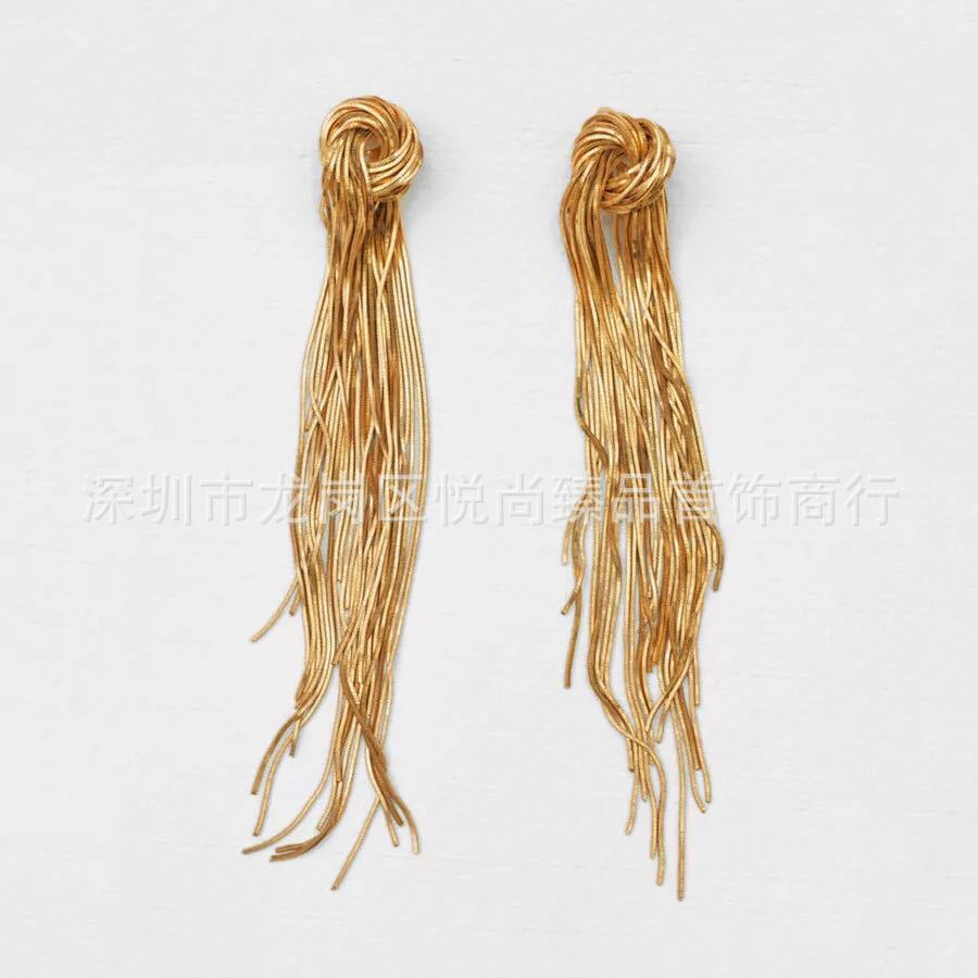 New Celin same brass tassel Knot Earrings long women's versatile ear clipSWWN, Silver
New Celin same brass tassel Knot Earrings long women's versatile ear clipSWWN, Silver