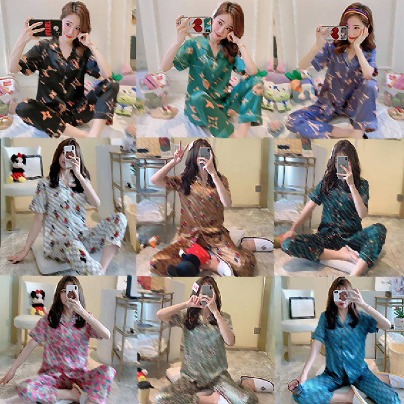 Wholesale Summer Brand Designer Letters Silk Pajamas Sets Home Textile Red Green Stripe Cartoon Print Women Short Sleeve Lapel Cardigan Sleepwear Night Clothing, As pic
Wholesale Summer Brand Designer Letters Silk Pajamas Sets Home Textile Red Green Stripe Cartoon Print Women Short Sleeve Lapel Cardigan Sleepwear Night Clothing, As pic