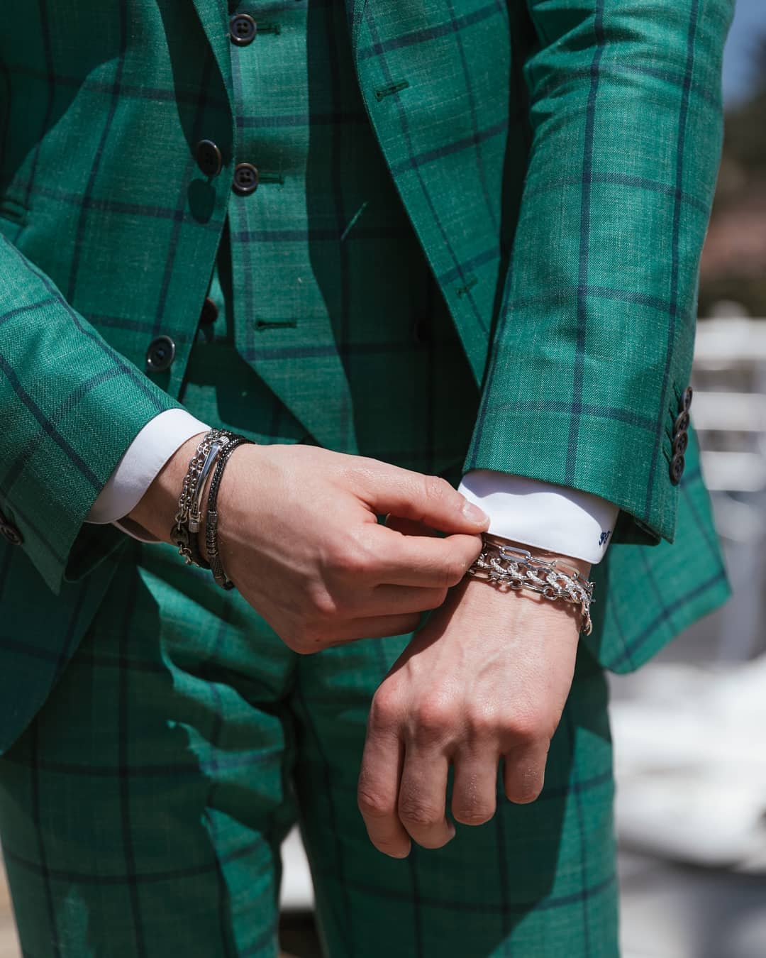 Green Plaid Groom Mens Tuxedos Slim Fit Peaked Lapel Business Wedding Blazer Suits Formal Prom Party Wear(Jacket+Vest+Pants)