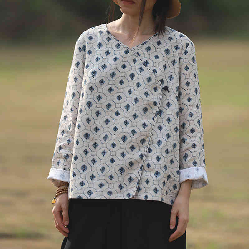 Johnature Women Linen Shirts And Tops V-Neck Vintage Loose Soft Blouses Spring Chinese Style Button Seven Sleeve Shirts 210521, Mixed color
Johnature Women Linen Shirts And Tops V-Neck Vintage Loose Soft Blouses Spring Chinese Style Button Seven Sleeve Shirts 210521, Mixed color