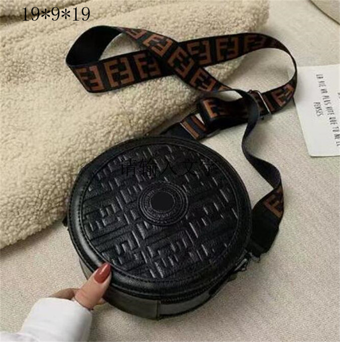 Evening Bag Women Messenger Leather Handbag High Quality Flower Checkers Date Serial Dust Bags student, B5
Evening Bag Women Messenger Leather Handbag High Quality Flower Checkers Date Serial Dust Bags student, B5