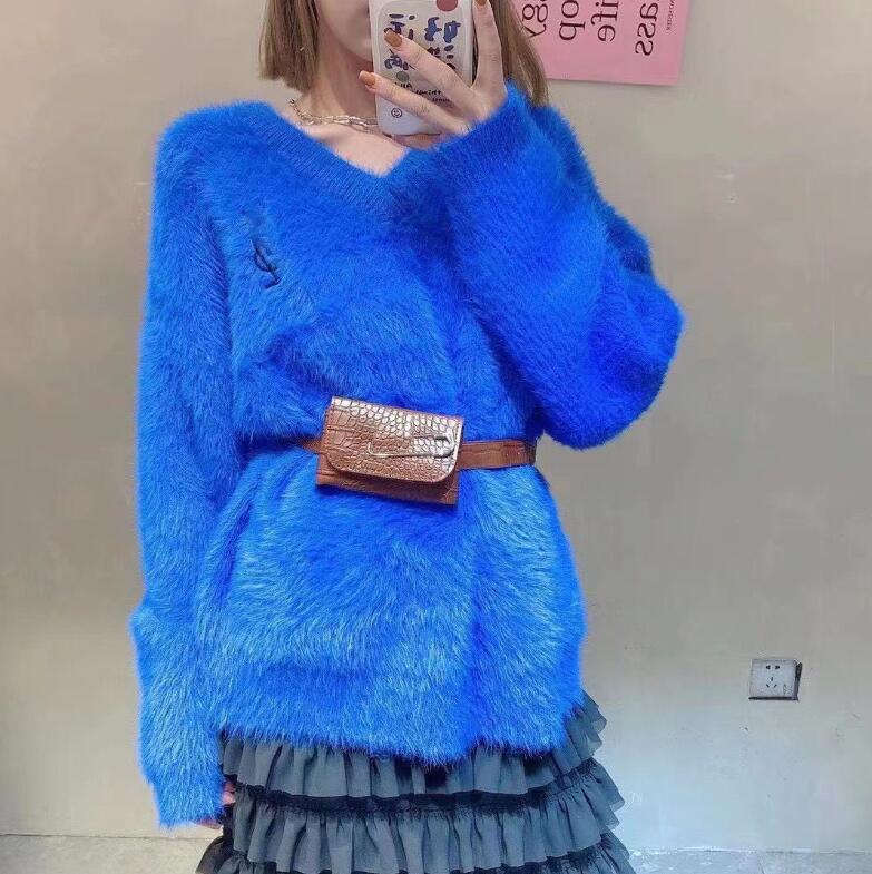 Fall fashion designer high-end women's sweater embroidered knit high quality V-neck soft and comfortable multi-color mix, Customize
Fall fashion designer high-end women's sweater embroidered knit high quality V-neck soft and comfortable multi-color mix, Customize