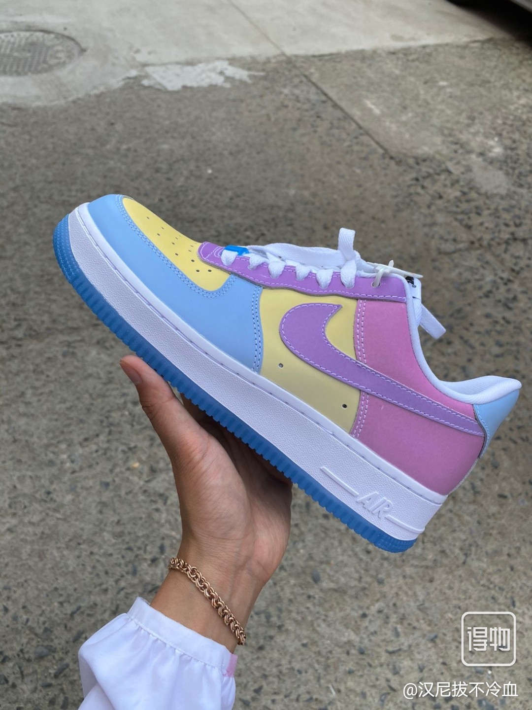 Wmns Force 1 07 LX UV Reactive Discoloration heat sensitivity shoes Low SB Dunk DA8301 100
Wmns Force 1 07 LX UV Reactive Discoloration heat sensitivity shoes Low SB Dunk DA8301 100