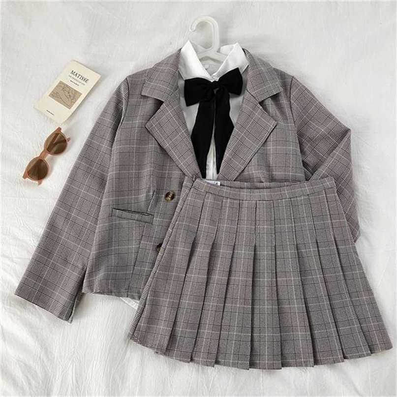 Women suit Korean pleated plaid skirt coat solid lace up shirt student women jackets blazer 211019
Women suit Korean pleated plaid skirt coat solid lace up shirt student women jackets blazer 211019