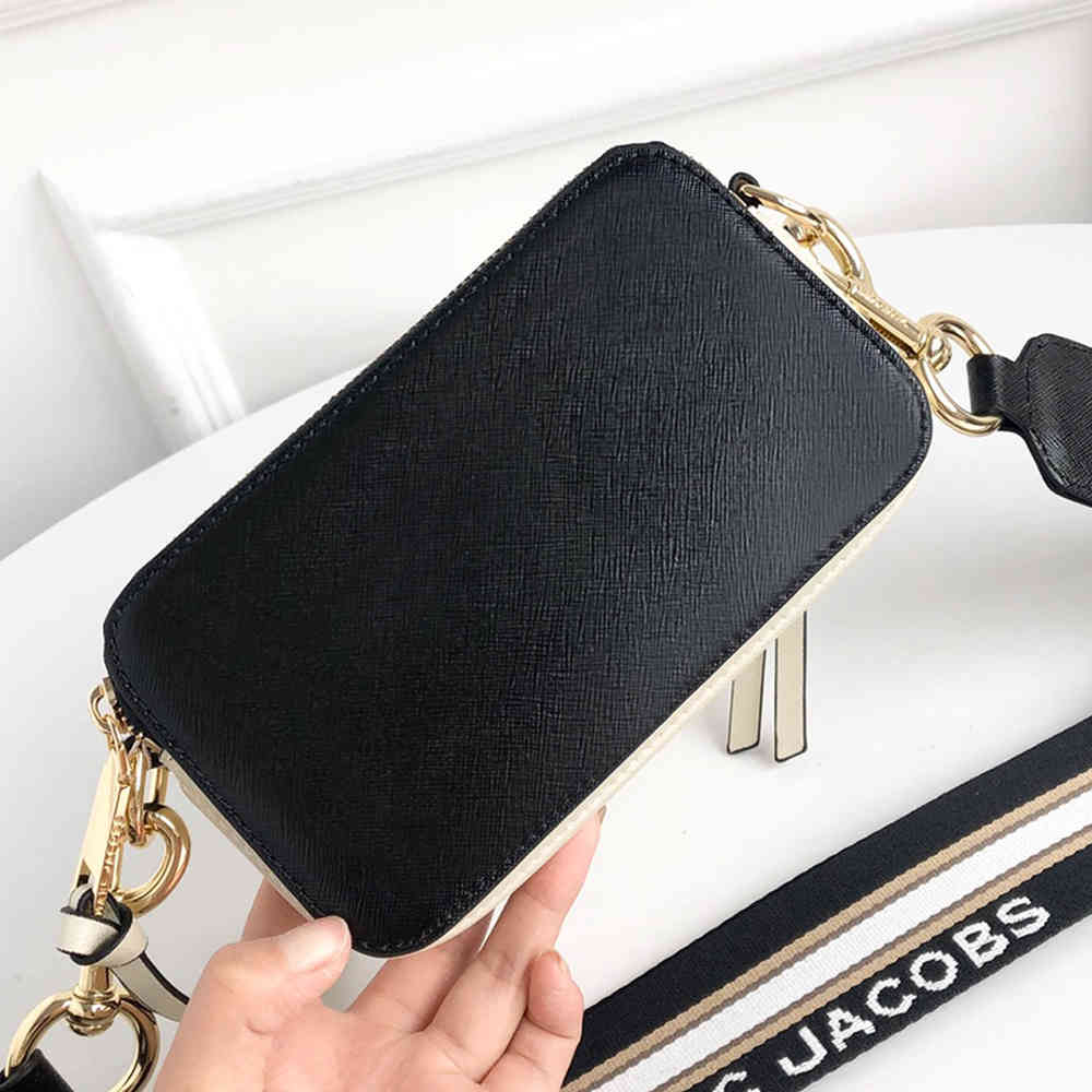 The Snapshot Bag Women's Small Color Crossbody Single shoulder bag leather high quality luxury, 11
The Snapshot Bag Women's Small Color Crossbody Single shoulder bag leather high quality luxury, 11