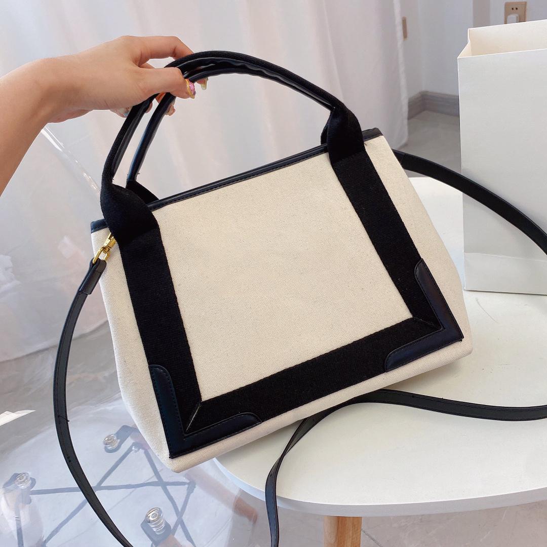 Designers Canvas Bags Womens Totes Luxury Cross Body Designer Handbags Female Shopping Handbag Trend 2021 Lady Shoulder Bag
Designers Canvas Bags Womens Totes Luxury Cross Body Designer Handbags Female Shopping Handbag Trend 2021 Lady Shoulder Bag