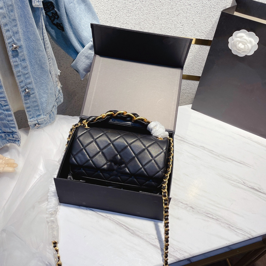 2021 ladies fashion shoulder bag lambskin metal chain classic designer handbag high quality reproduction, For shipping
2021 ladies fashion shoulder bag lambskin metal chain classic designer handbag high quality reproduction, For shipping