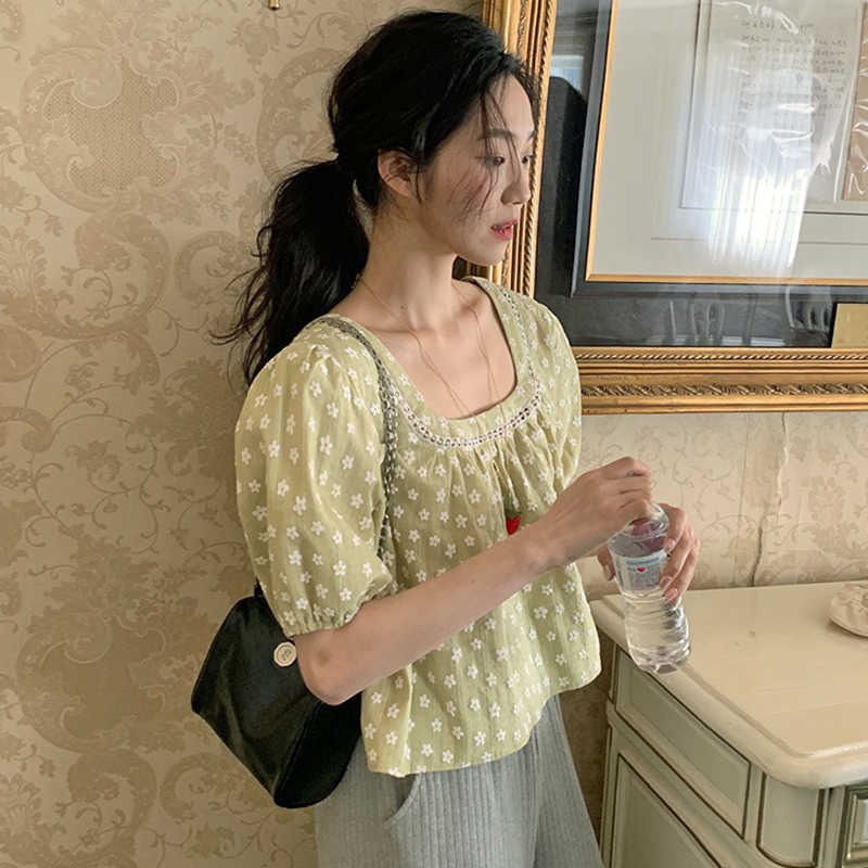 Korejpaa Women Shirt Summer Korean Chic Fresh Square Collar Hollow Stitching Embroidery Flowers Short Puff Sleeve Blouses 210526