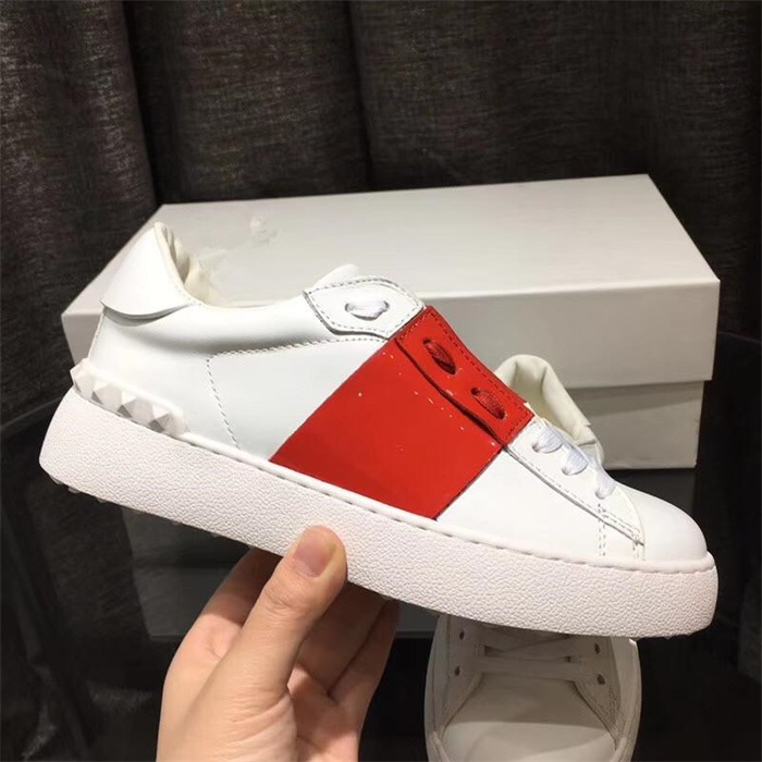 Luxury Designer Man Casual Shoes Classical Leather Sneakers attractive design Trainers Top Quality White Color Good Price, Black
Luxury Designer Man Casual Shoes Classical Leather Sneakers attractive design Trainers Top Quality White Color Good Price, Black