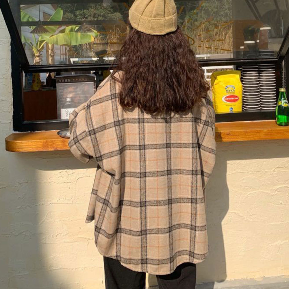 Retro Plaid Printed Women Turn Down Collar Blouses Fashion Female Elegant Shirts Harajuku Style Ladies Loose Solid Outwear Coat 210428
