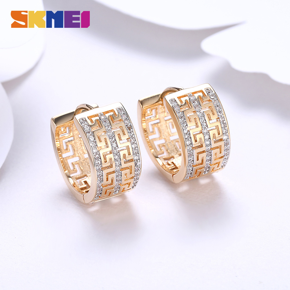 SKMEI Three stud Row Zircon Great Wall Pattern Hoop Earrings For Women Party Wedding Accessories Romantic Lady Luxury Jewelry LKN023, Golden;silver
SKMEI Three stud Row Zircon Great Wall Pattern Hoop Earrings For Women Party Wedding Accessories Romantic Lady Luxury Jewelry LKN023, Golden;silver