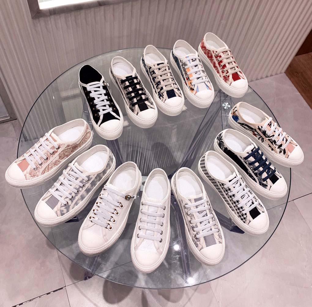 Designer Lady Flat Casual Shoe Embroidery Canvas Low Top Platform Leather Sneaker Letters Lace Up Luxury Woman Shoes Fashion Printed Sneakers 18 Colors, #2
Designer Lady Flat Casual Shoe Embroidery Canvas Low Top Platform Leather Sneaker Letters Lace Up Luxury Woman Shoes Fashion Printed Sneakers 18 Colors, #2