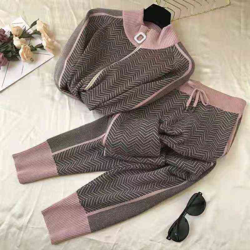 Women's New Autumn Winter Fashion Pattern Striped Long Sleeve Knit Cardigan Tracksuit Suit Women Casual Two Piece Set, Black
Women's New Autumn Winter Fashion Pattern Striped Long Sleeve Knit Cardigan Tracksuit Suit Women Casual Two Piece Set, Black